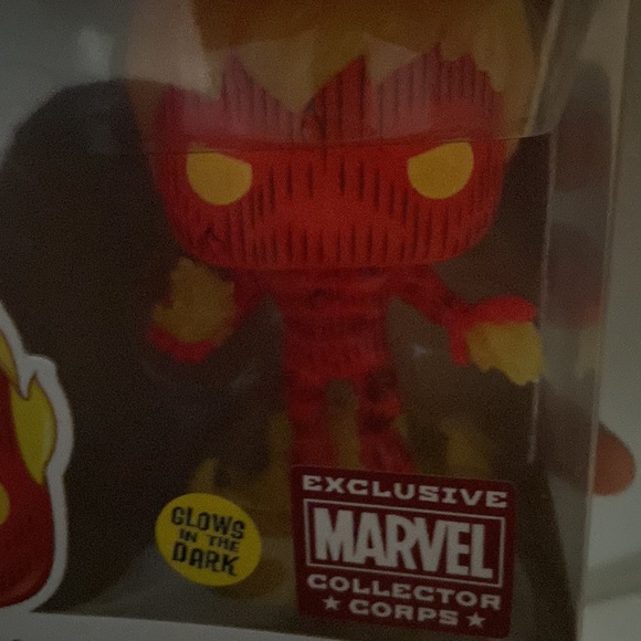 Fantastic 4 Funko Pop! HUMAN TORCH (EXCLUSIVE marvel corpse + Glow in the Dark!) - Picture 6 of 6